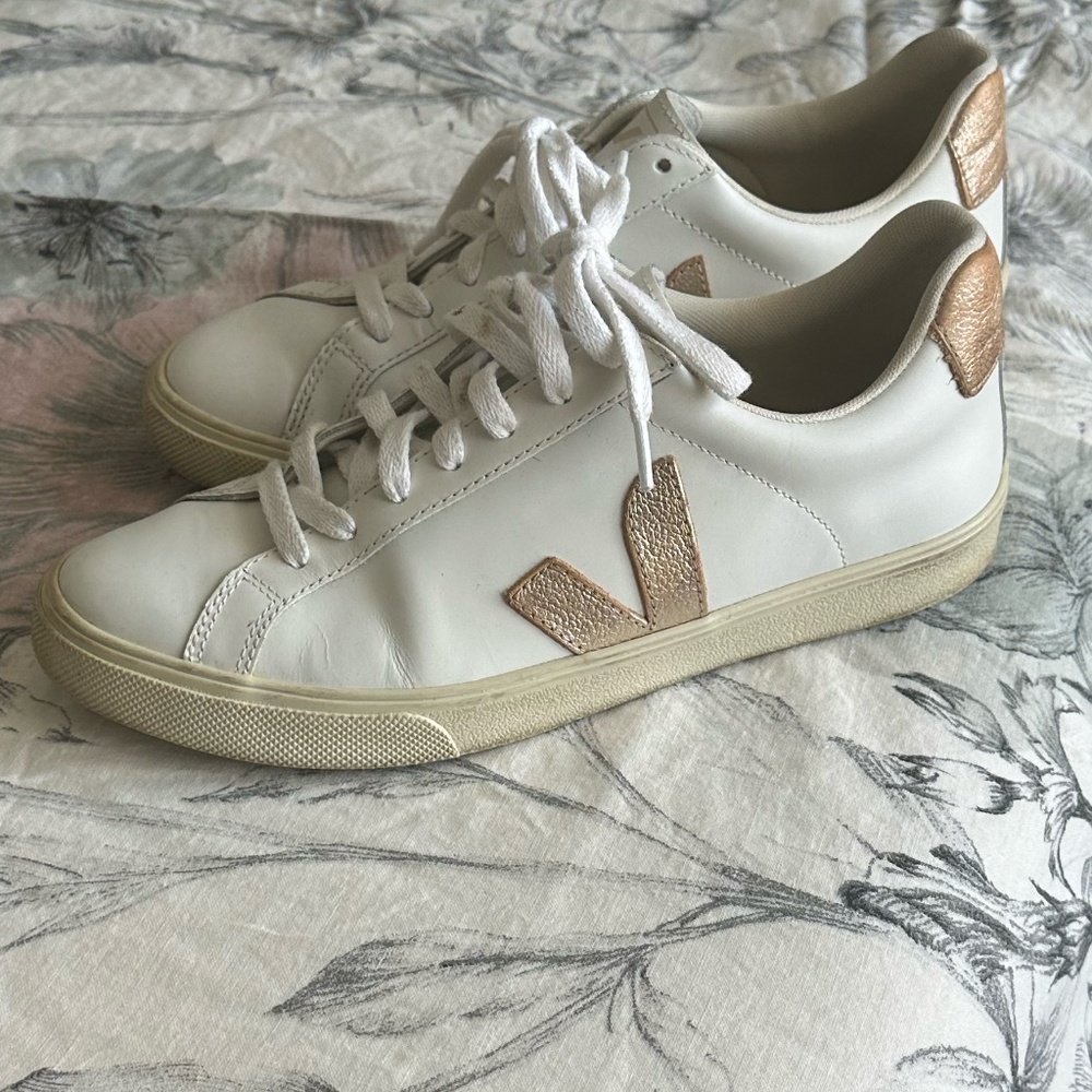 Veja Women's White Sneakers, Size 7